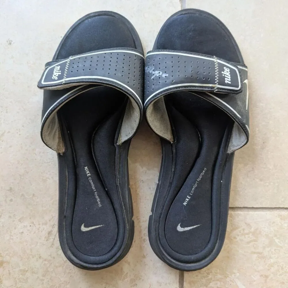 Nike Women's Black and White Slides